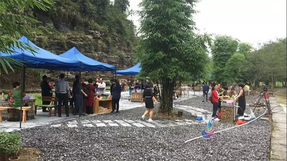 不闻人间烟火，但食人间美味；告别城市喧嚣，置身“世外烤园”！