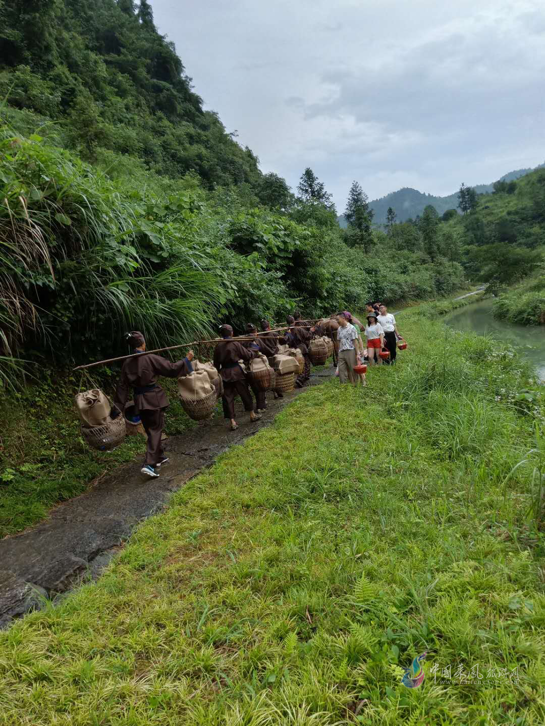 国庆节,我想和你去杨梅古寨-----老山河